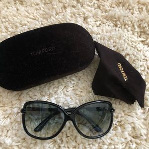 TOM FORD CALLAE TF 165 01B 61 13 130 SUNGLASSES